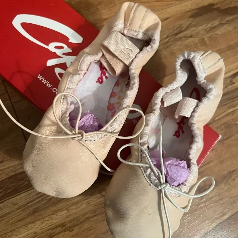 NWT Capezio Pink Dance Slippers Soft Sole